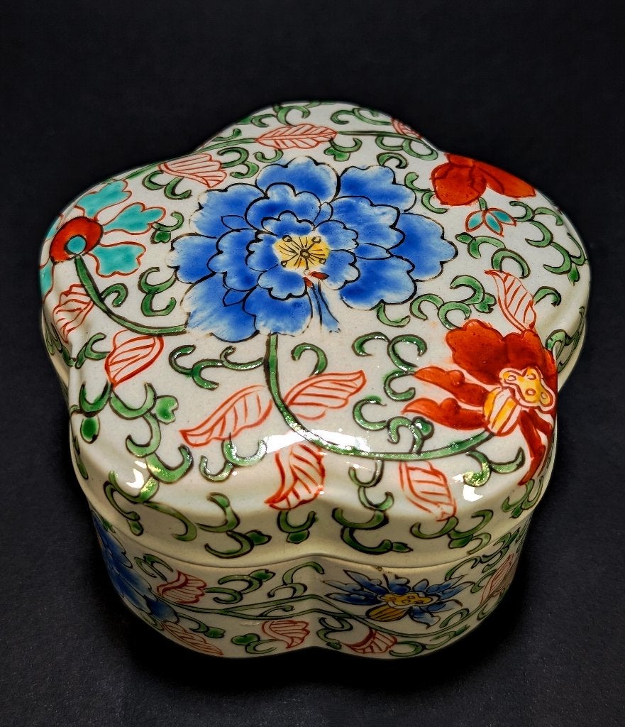 Chinese porseleinen doos — Jingdezhen —中国景德镇制 — 1960, Verzenden