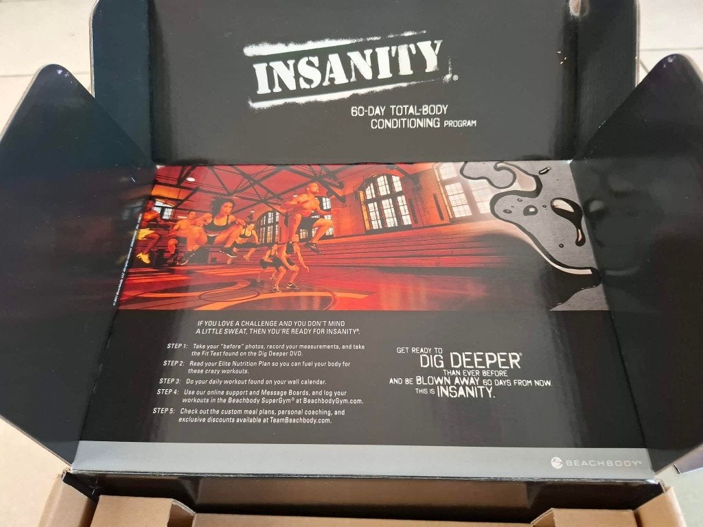 insanity box 10 dvd workoutbox in perfecte staat, Enlèvement, Comme neuf