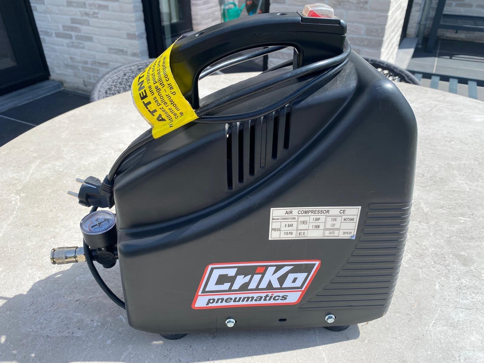 Compresseur d'air sans huile Erika/Criko - 8 bar - 1,5 CV, Enlèvement, Comme neuf, Sans huile
