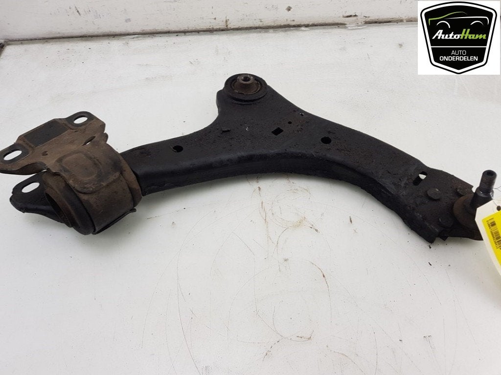 BRAS DE SUSPENSION AVANT DROIT (TRIANGLE) Volvo V70 (BW), Dhr. J. Ham, Administratie@autoham.nl, Nijkerkerstraat 27a 27a
3821 CD  AMERSFOORT, NL