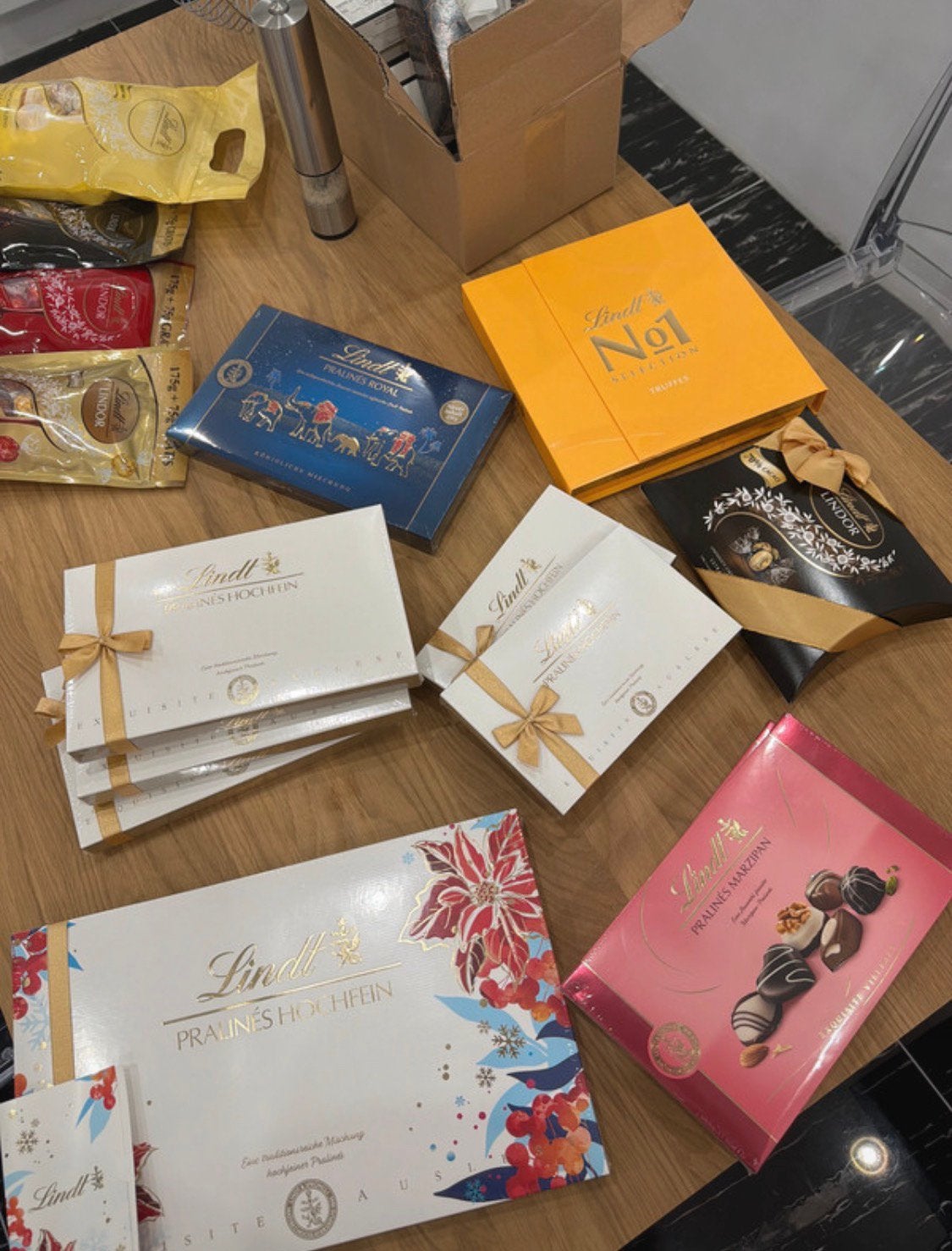 Lindt chocolat, Diversen, Wenskaarten, Ophalen of Verzenden, Zo goed als nieuw