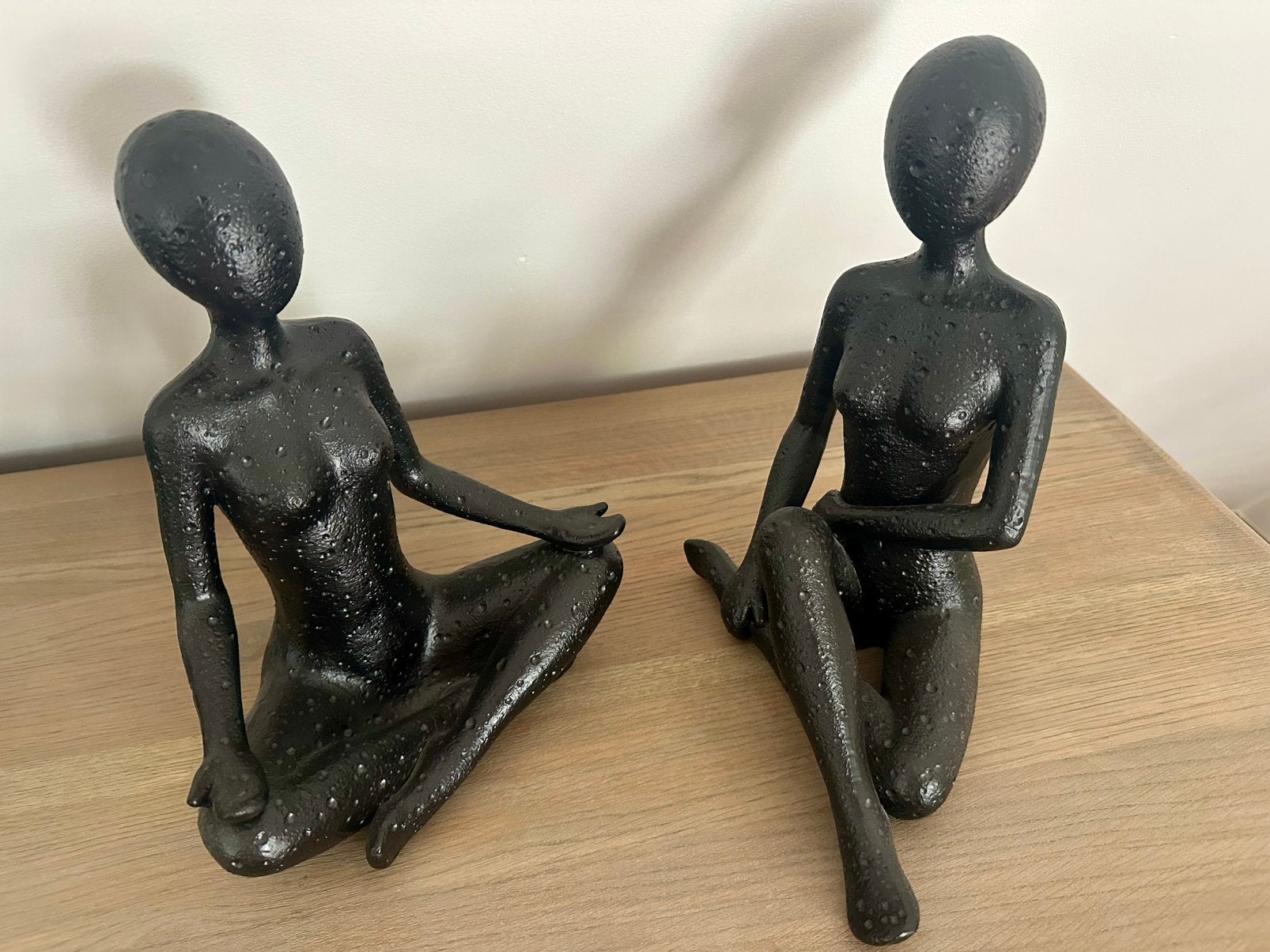 Set van 2 stijlvolle abstracte decoratiebeelden – mat zwart, Enlèvement, Comme neuf