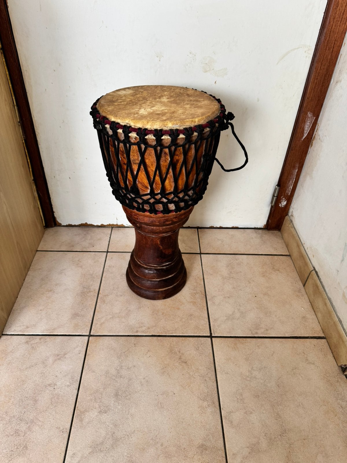 Originelen djembe, Muziek en Instrumenten, Percussie, Ophalen, Zo goed als nieuw