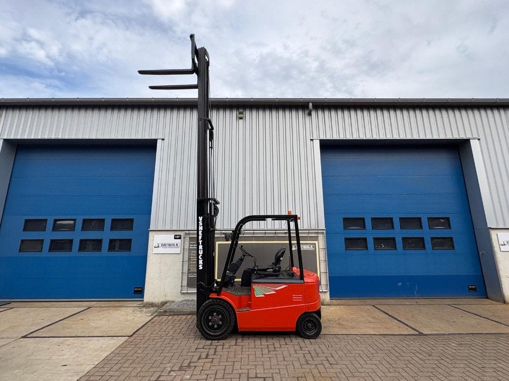 Chariot triplex électrique VS-22992 Heli 3 tonnes, Utilisé