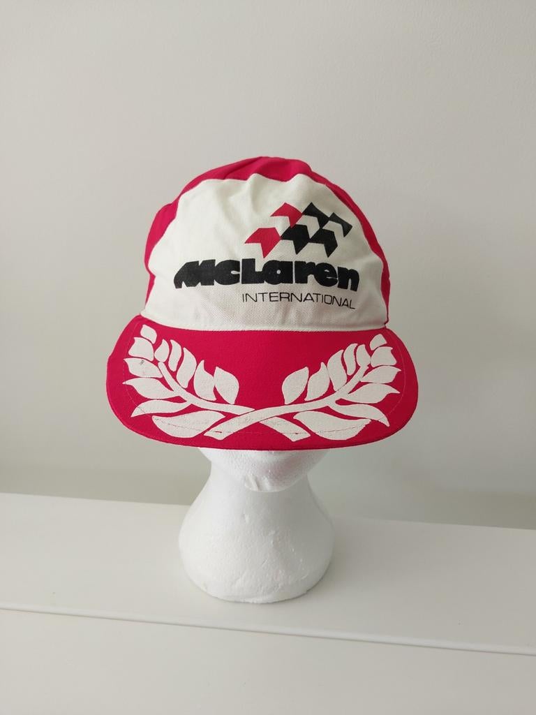 Chapeau McLaren de Formule 1 des années 1970, Enlèvement ou Envoi, Casquette