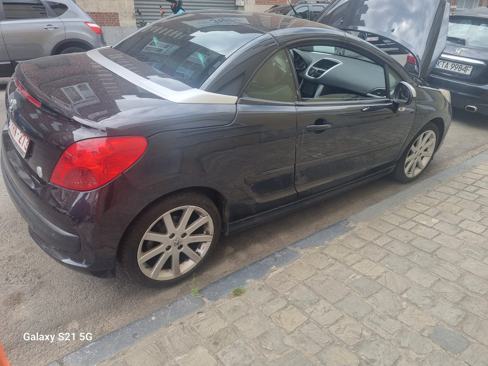 Peugeot 207 help, Autos, Peugeot, Cuir, Cabriolet, 105 kW, Particulier