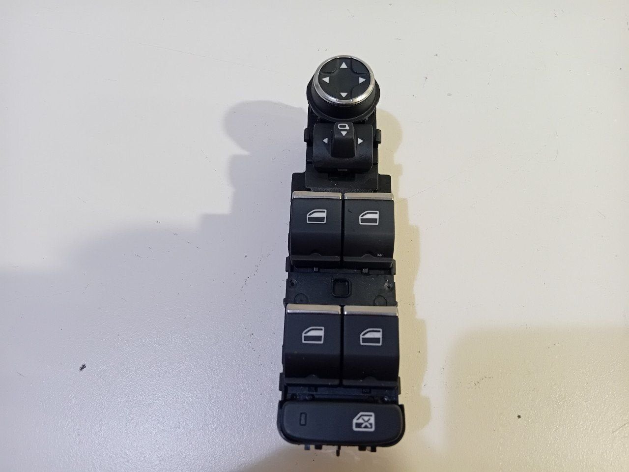 Bedieningspaneel elektrische ramen Peugeot 3008, Onderdelen@venauto.nl, Van der Ven Autorecycling B.V., Ettenseweg 76, 4706 PB Roosendaal, The Netherlands