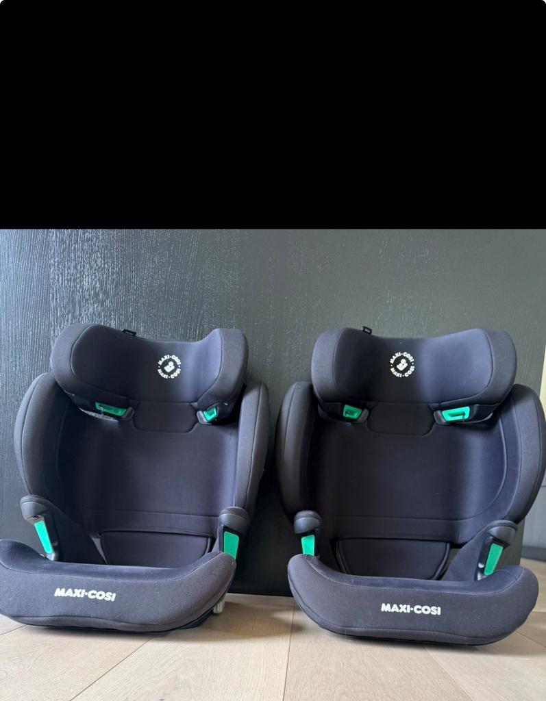 Maxi-Cosi RodiFix M i-Size - Autostoeltje - Basic Black, Zo goed als nieuw, Isofix, Ophalen, 0 t/m 10 kg