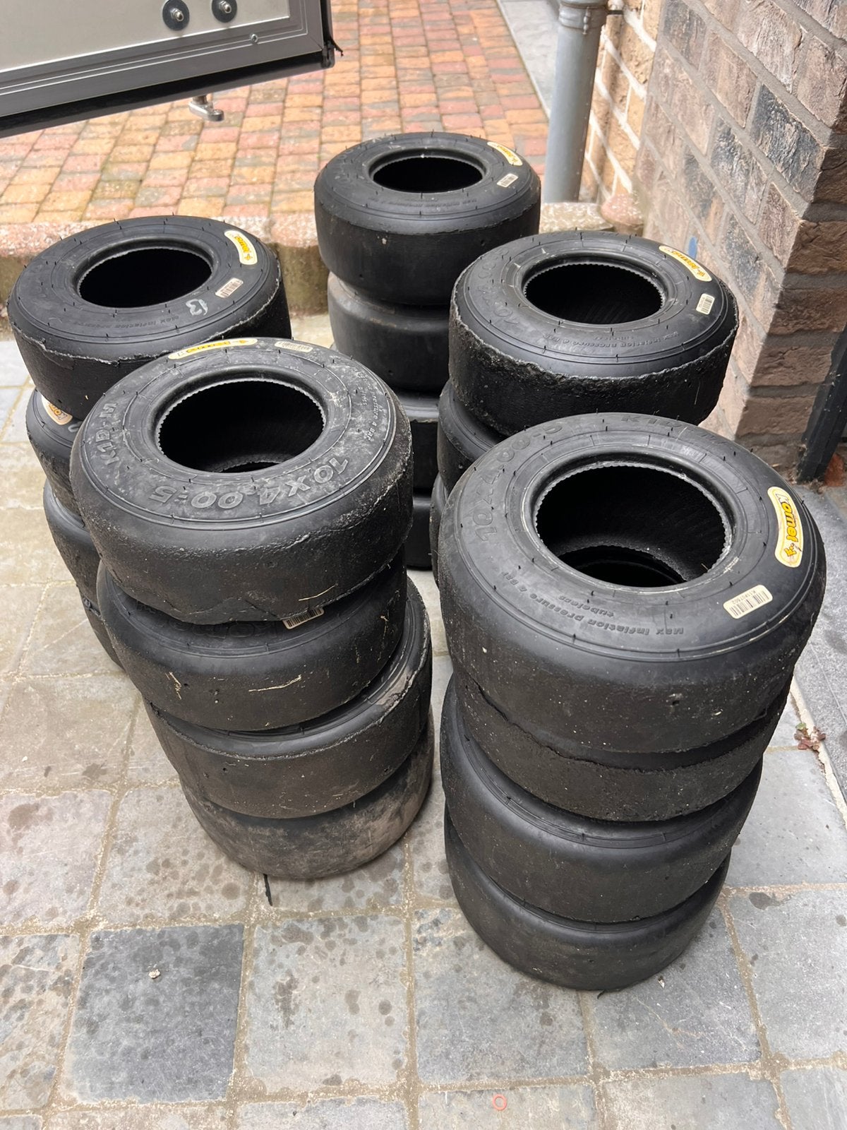 Komet K1D-M kartbanden (20 stuks) Ideaal voor training!, Sports & Fitness, Karting, Enlèvement, Utilisé