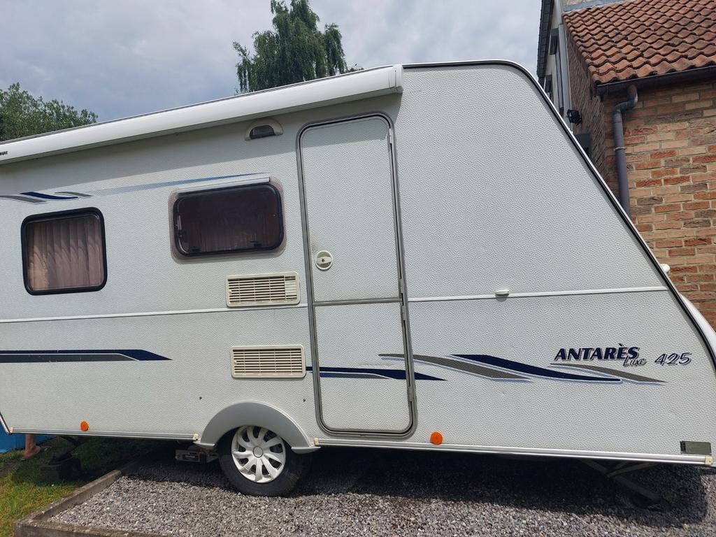 Caravane caravelair antares luxe 425, Caravanes & Camping, Jusqu'à 4, Coin salon convertible, 4 à 5 mètres, Particulier