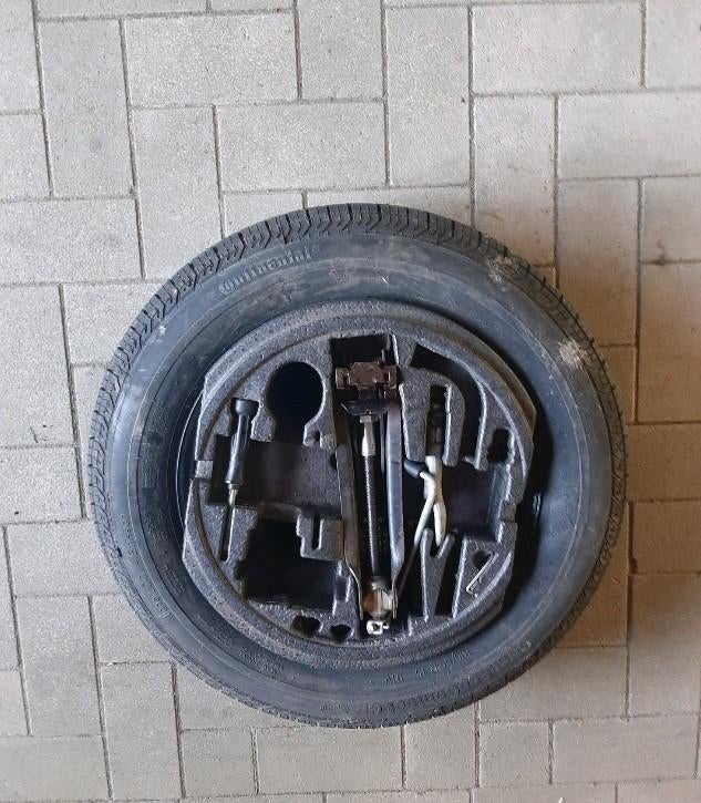 Kit roue de secours et outillages VW (5x112), Enlèvement, Neuf, Seat