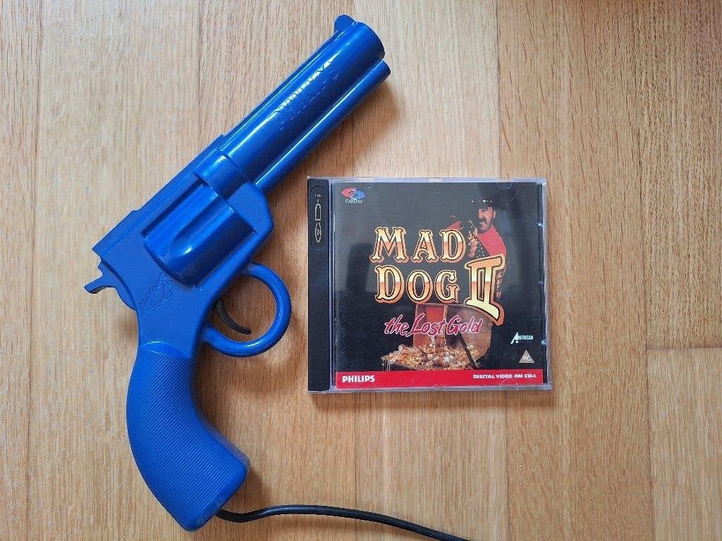 Mad Dog II: The lost gold + blauw Peacekeeper Revolver -CD-i, Shooter, 1 speler, Ophalen of Verzenden, Zo goed als nieuw
