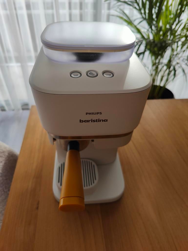 Phillips Baristina - Machine à café, Electroménager, Machine à espresso, Réservoir d'eau amovible, Café en grains, Enlèvement