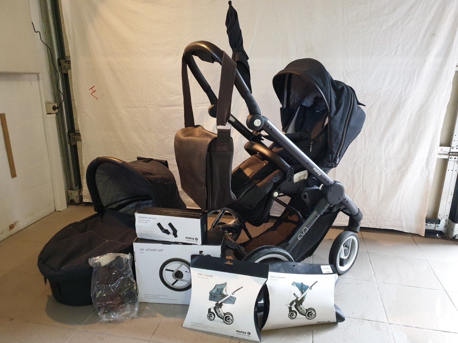 Mutsy (Evo)  kinderwagen + vele accesoires, Kinderen en Baby's, Ophalen, Kinderwagen, Mutsy