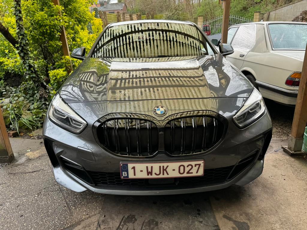 Bmw 118i hatch pack m, Autos, BMW, Particulier, Série 1, Airbags, Essence, 5 portes, Automatique, Cuir, Enlèvement