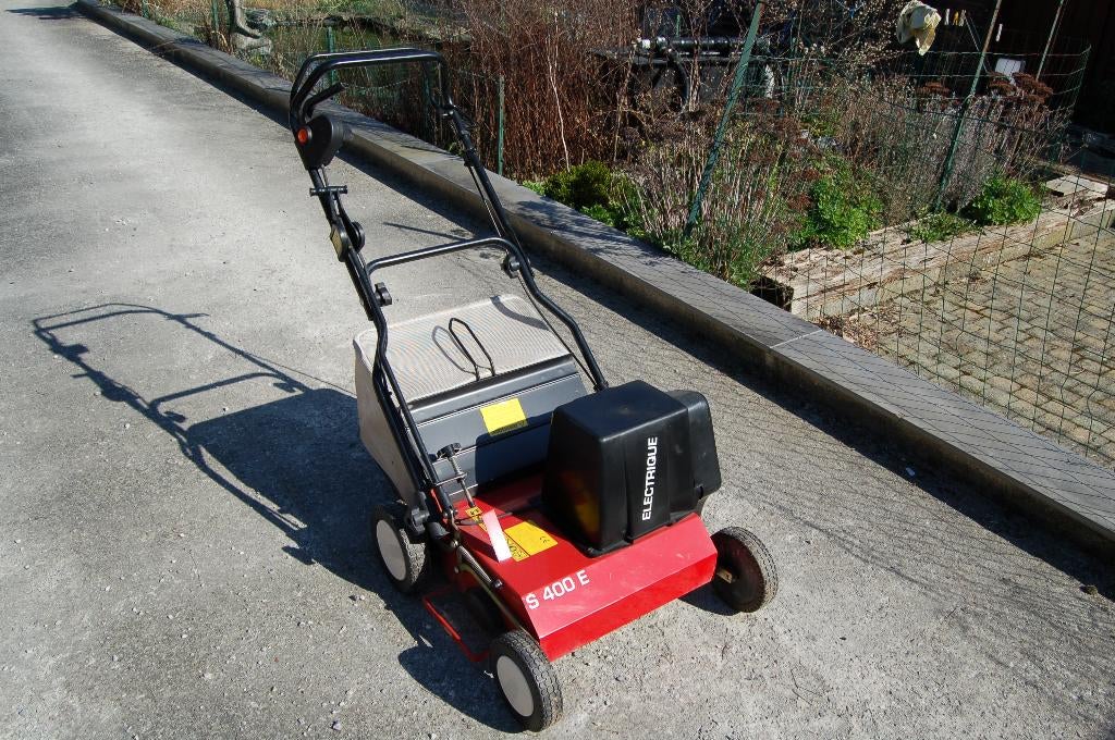 SCARIFICATEUR ELECTRIQUE ( secteur) silencieux et robuste, Enlèvement, Comme neuf