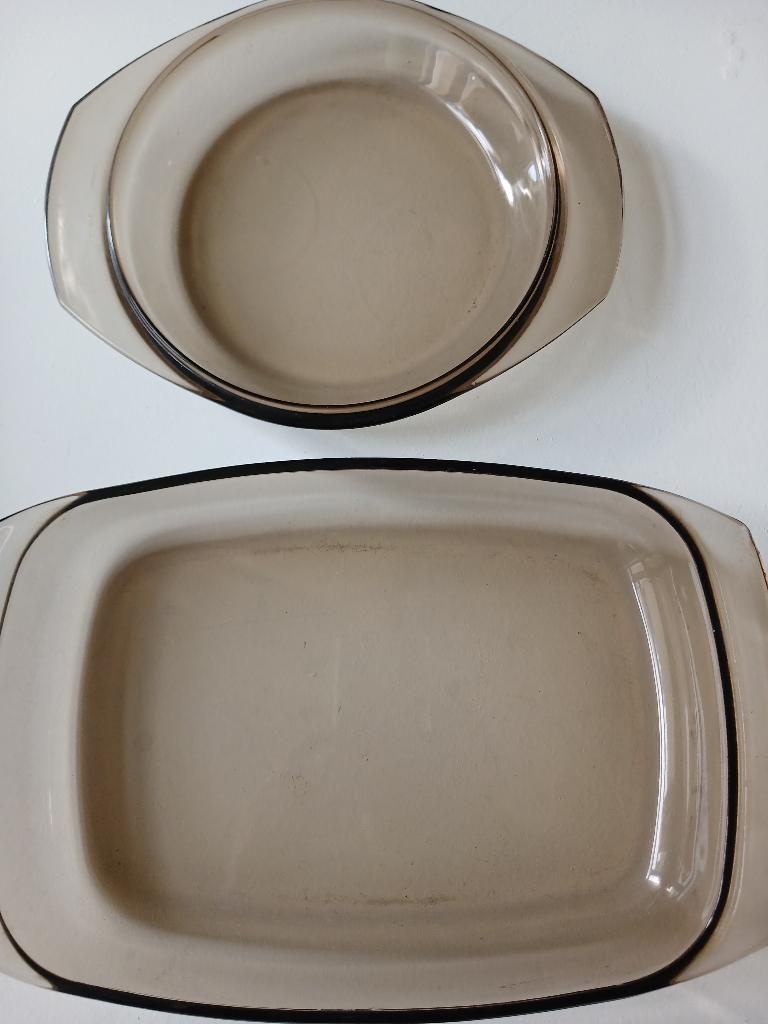 2 plats à four en verre fumé vintage, Enlèvement, Utilisé, Verre