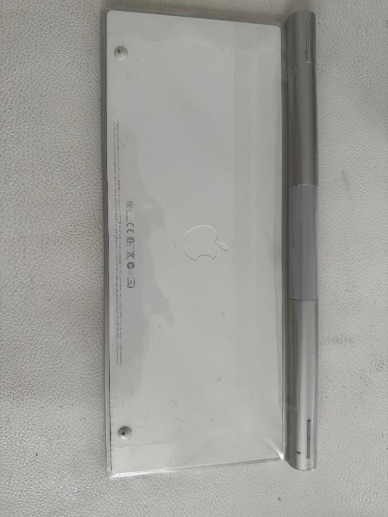Clavier Apple neuf sous blizter ( QWERTY), Informatique & Logiciels, Neuf, Enlèvement ou Envoi, Qwerty, Apple