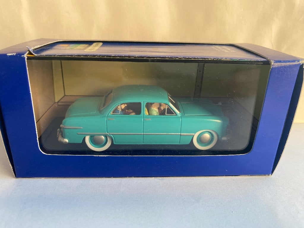 Tintin — Ford Custom turquoise, La fusée vers la lune, 1:43, Enlèvement ou Envoi, Tintin, Comme neuf, Statue ou Figurine