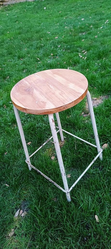 Vintage krukje met hardhouten zitvlak, Enlèvement, Utilisé, Bois