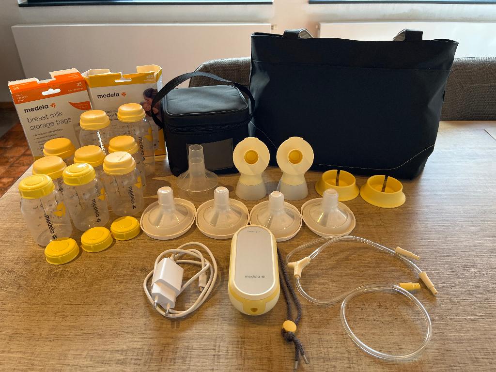 Medela freestyle handsfree borstkolf, Ophalen, Gebruikt, Borstkolf