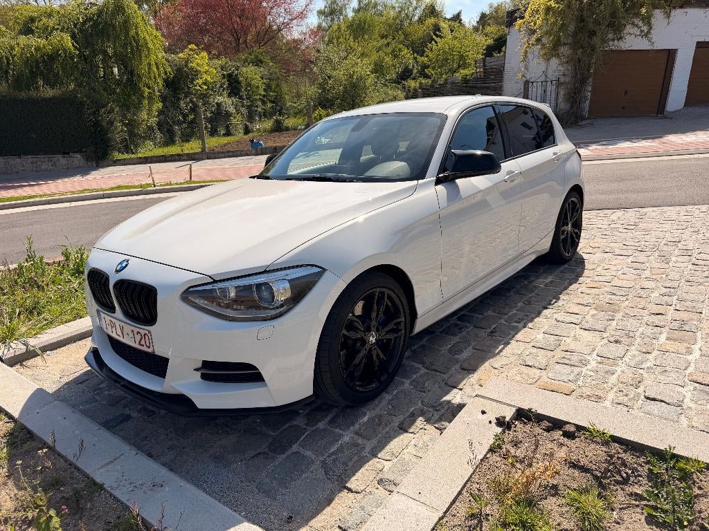 BMW M135IX 135i 8AT F20 09/2013, Achat, Euro 6, 1520 kg, Alcantara