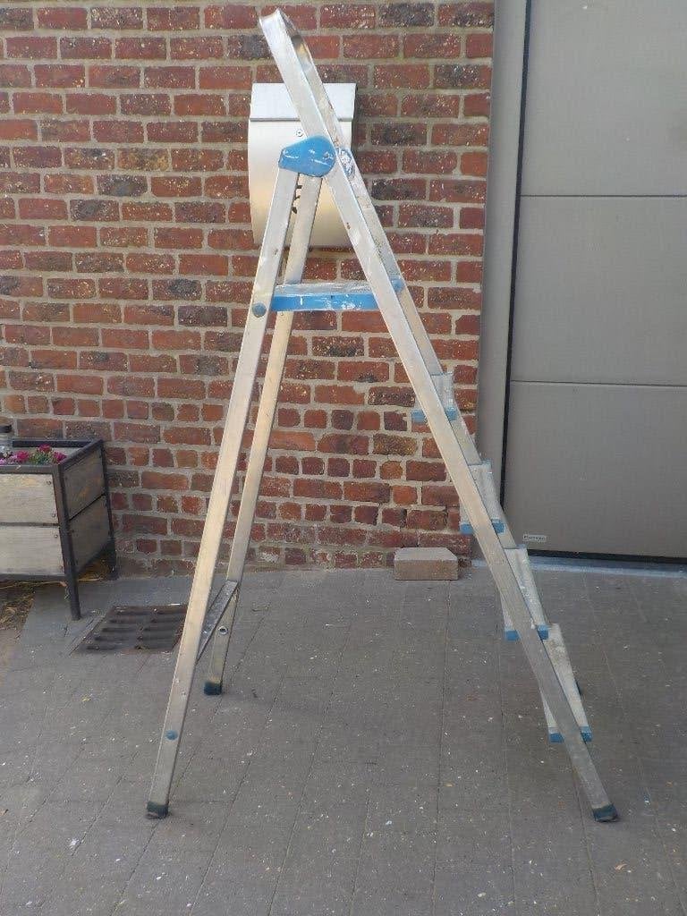 Trapladder, Ophalen