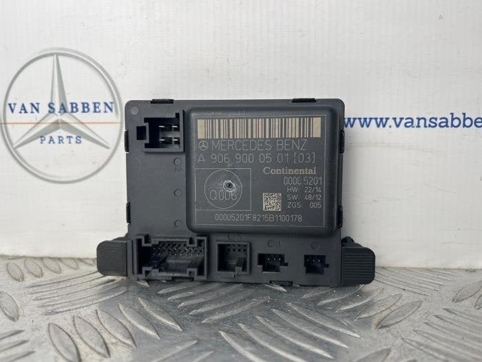 Module verrouillage central des portes d'un Mercedes Sprinte, -, 3 mois de garantie, Utilisé, -