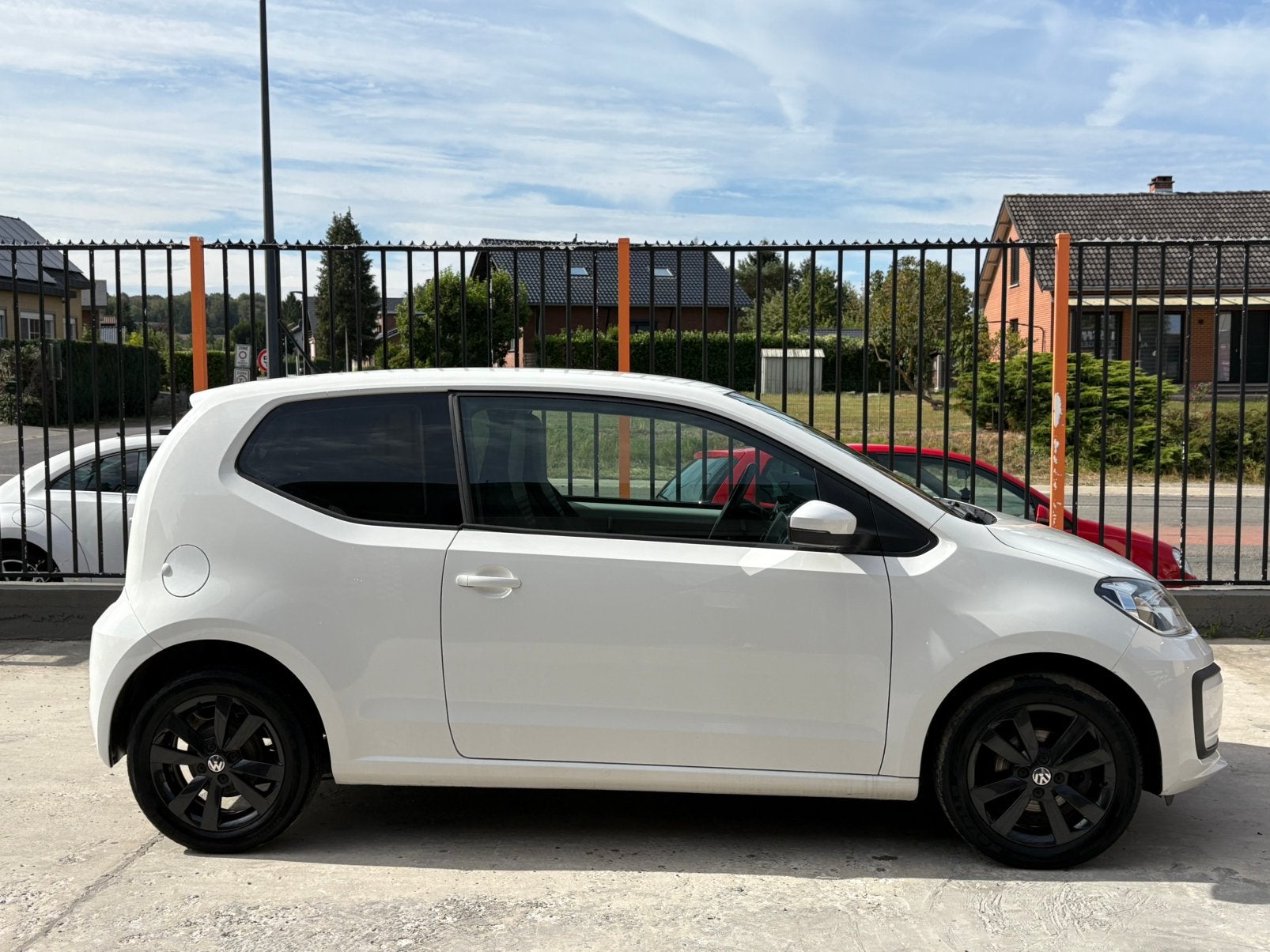 VW UP! 1.0i ESSENCE 140 000KM CARPASS 2017 FACELIFT EURO 6B, Autos, Volkswagen, Achat, Entreprise, Noir, Tissu