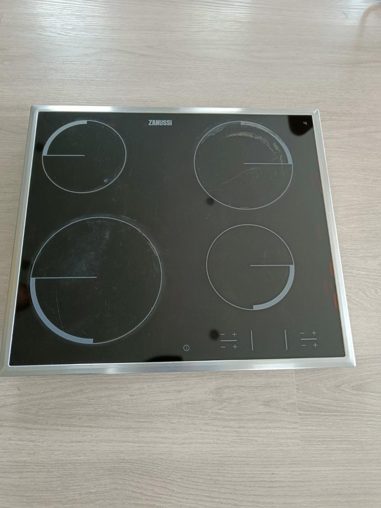 Electrische kookplaat, vitrokeramisch, Elektronische apparatuur, Kookplaten, Ophalen, Gebruikt, 4 kookzones, Inbouw