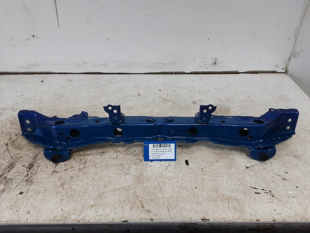 CARROSSERIEDEEL Toyota Yaris III (P13) (01-2010/09-2020), Auto-onderdelen, Gebruikt, Toyota