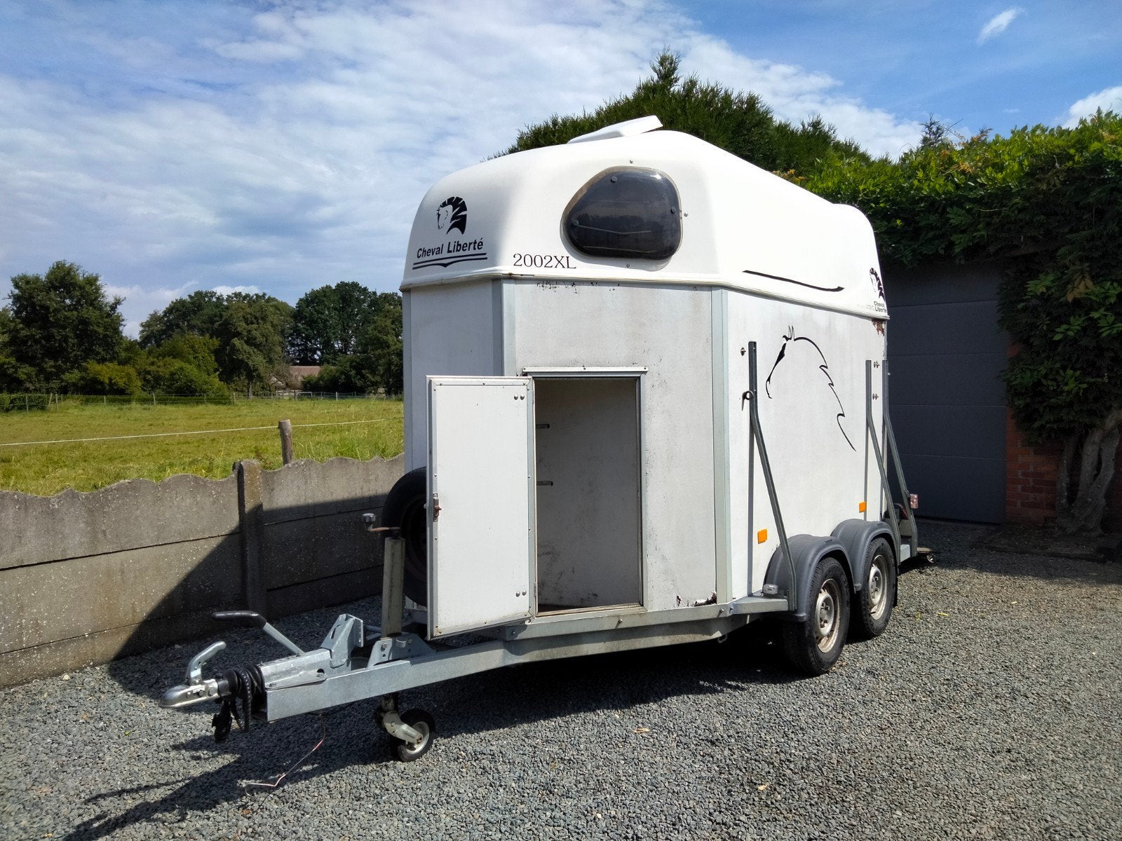 Paardentrailer met zadelkamer ., Dieren en Toebehoren, Ophalen, Hout