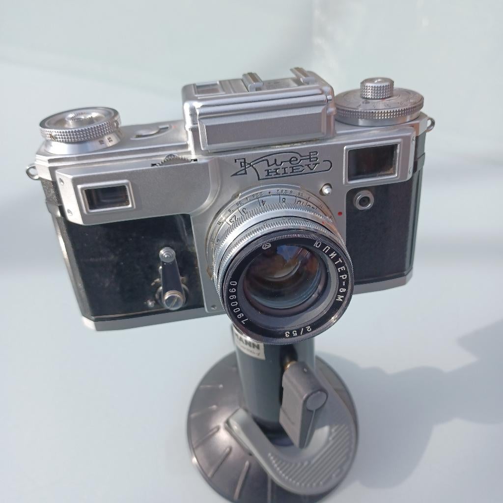 Appareil photo Kiev 4 vintage en très bon état, Enlèvement ou Envoi, Utilisé, Reflex miroir, Autres Marques