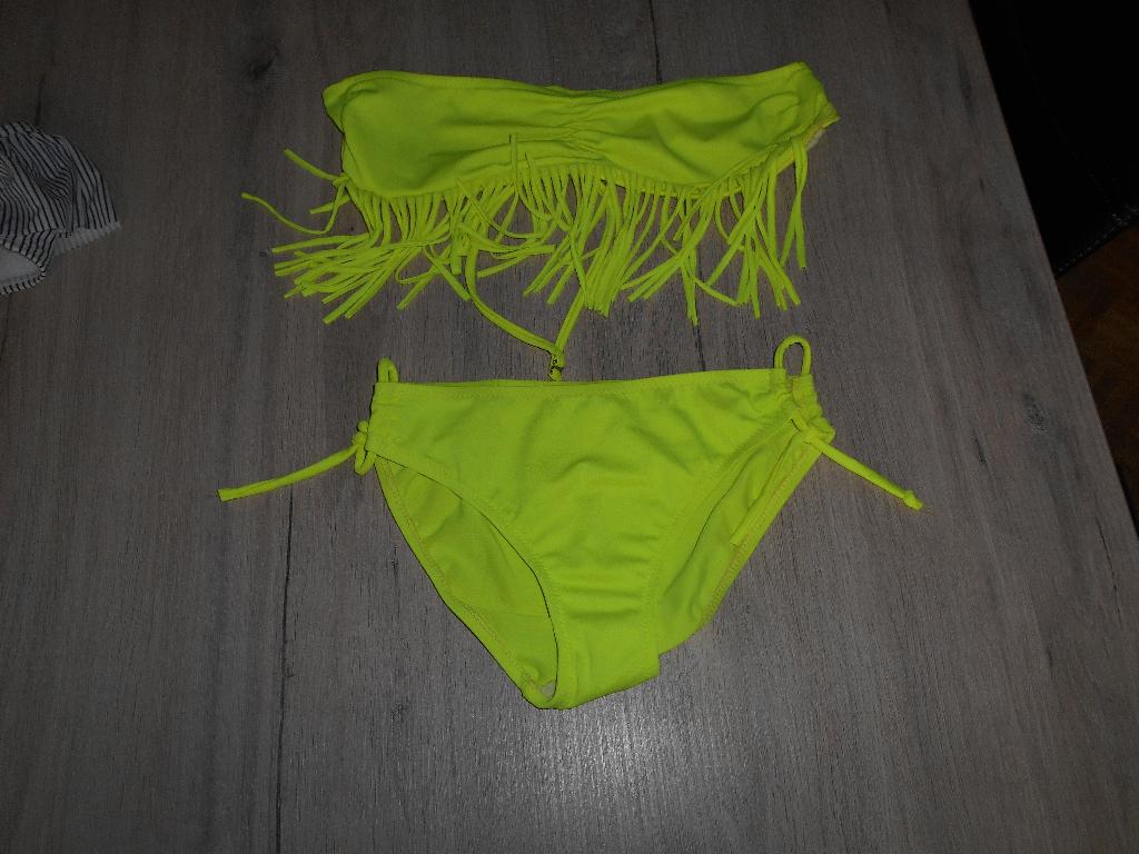 fel geel bikini maat 146 - 152, Kinderen en Baby's, Kinderkleding | Kinder-zwemkleding, Bikiniset, Meisje, Ophalen of Verzenden