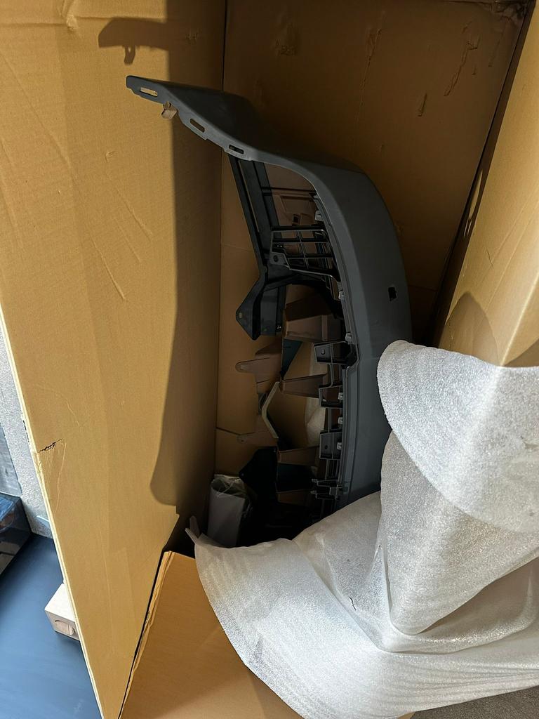 Nieuwe Land Rover Range Rover Sport (L320)  2005-2013 BUMPER, Auto-onderdelen, Ophalen, Nieuw, Rover