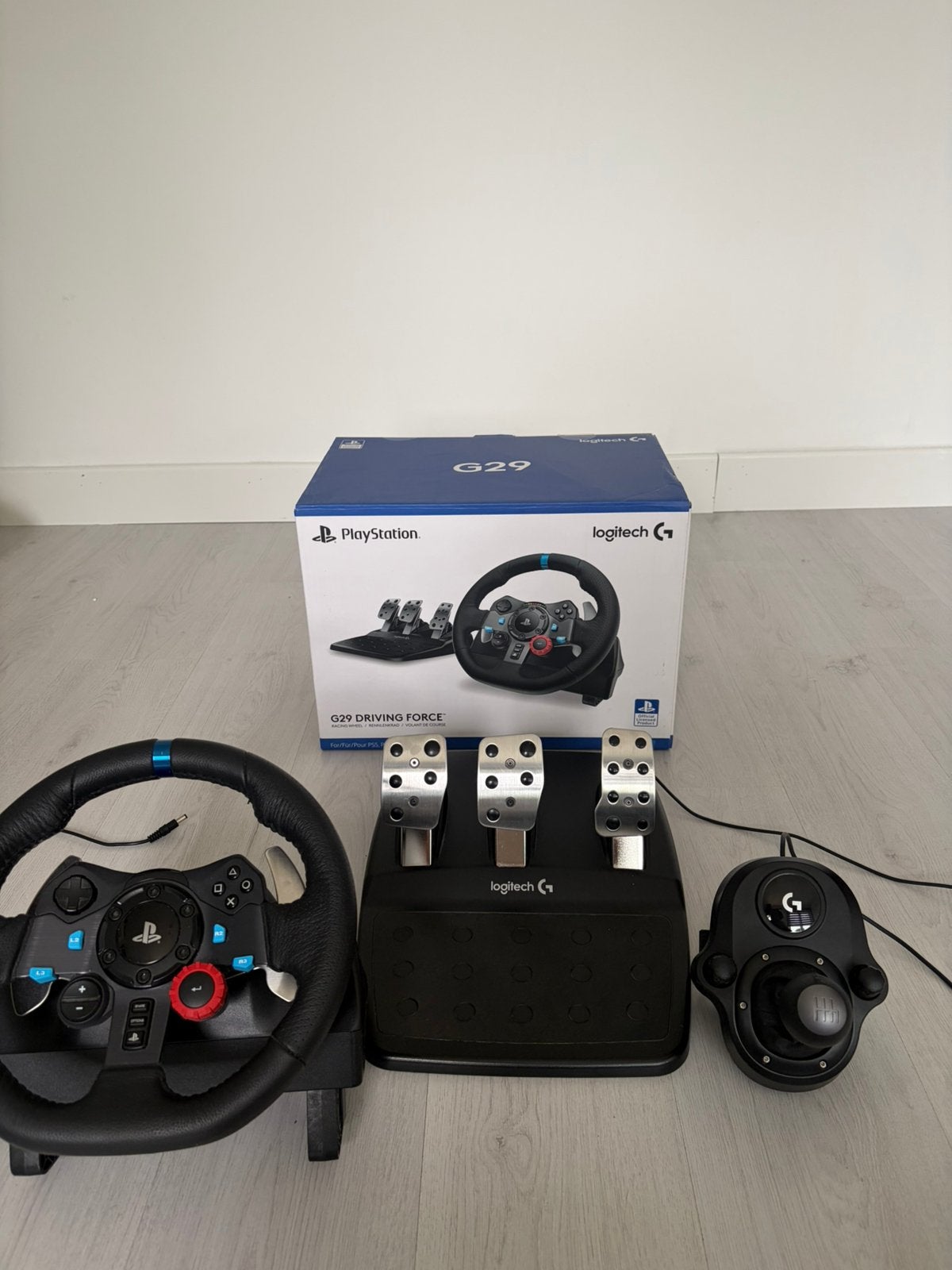 Logitech G29 racestuur + pedalen + shifter + originele doos, Ophalen, Gebruikt, Playseat of Racestoel, PlayStation 3