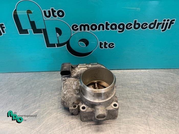 Boîtier accélérateur d'un Audi A4 (A4 01-), -, 3 mois de garantie, Audi, Utilisé