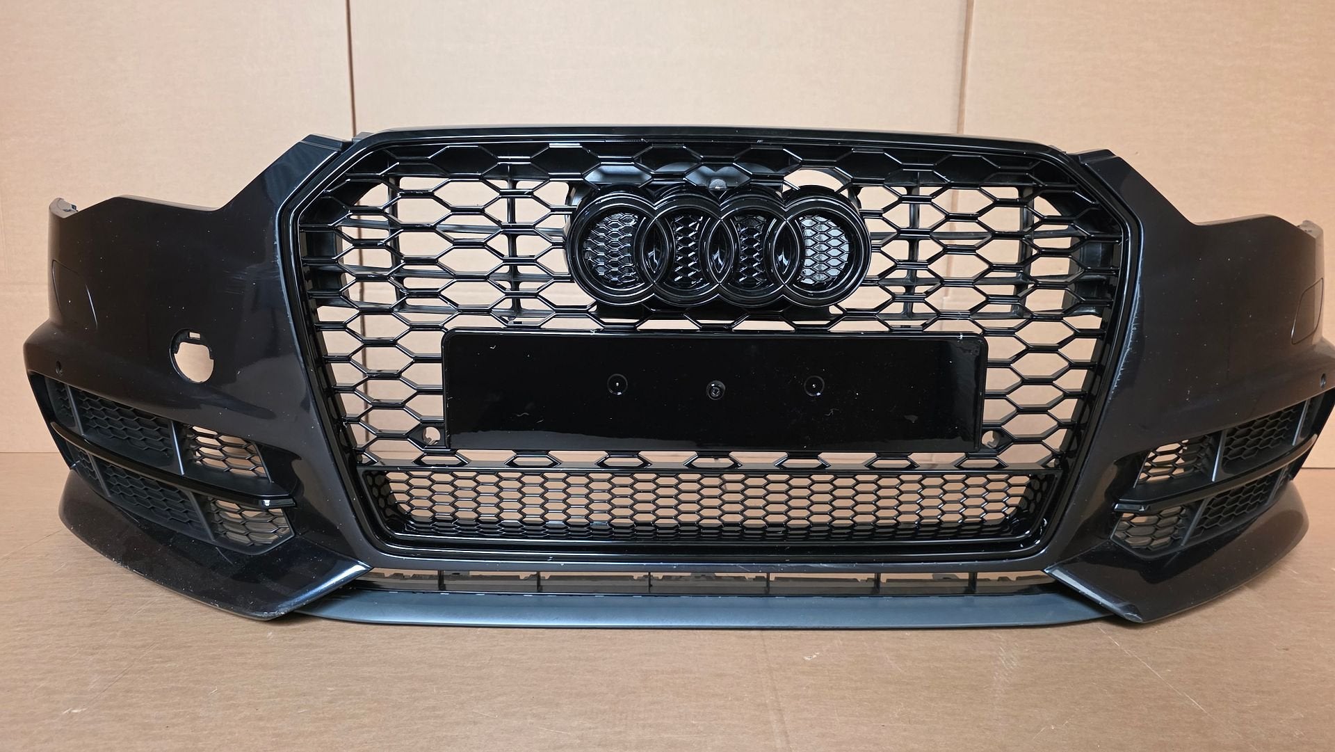 Voorbumper Audi A6 C7 4G Facelift S-Line 4xPDC KLS 2014-2018, -, Origine de la pièce connue, Utilisé, -