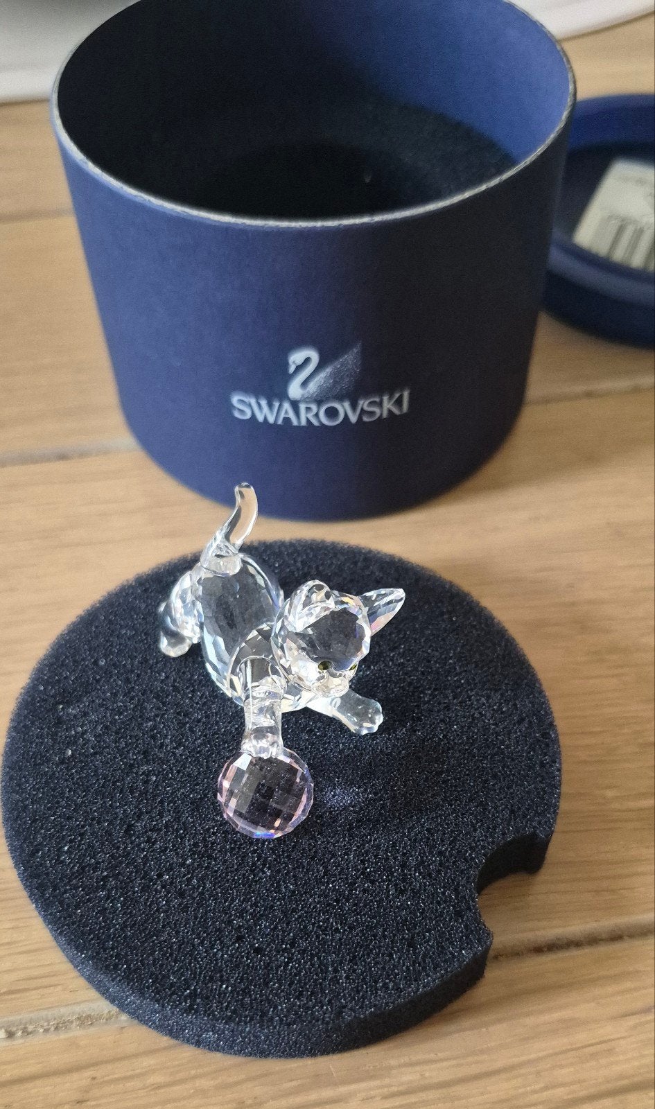 swarovski beeldje kat met bal, Ophalen, Nieuw, Figuurtje