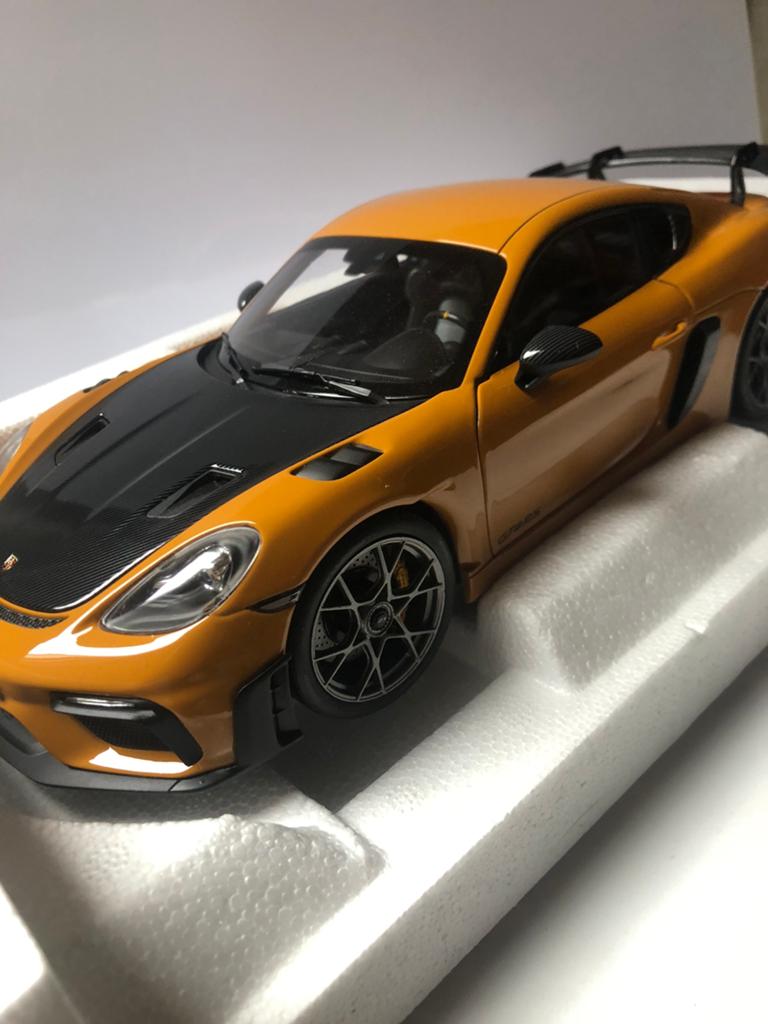 Porsche Cayman GT4 RS, Ophalen, Zo goed als nieuw
