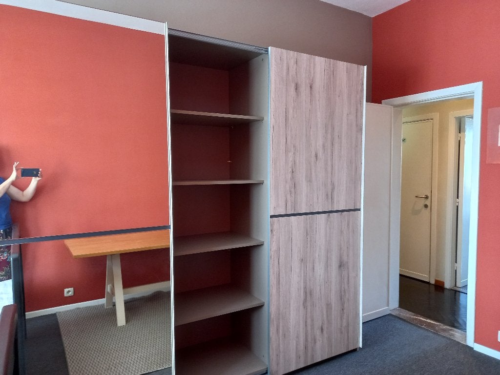 Garderobe kast, Huis en Inrichting, Kasten | Kleerkasten, Zo goed als nieuw, Met deur(en), Met plank(en), Met hangruimte, Ophalen