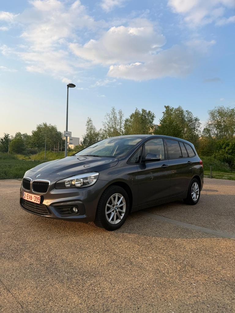 BMW 216D Gran Tourer-2015- Automaat-Zeer nette gezinswagen, Auto's, BMW, Automaat, Stof, Overige kleuren, Navigatiesysteem