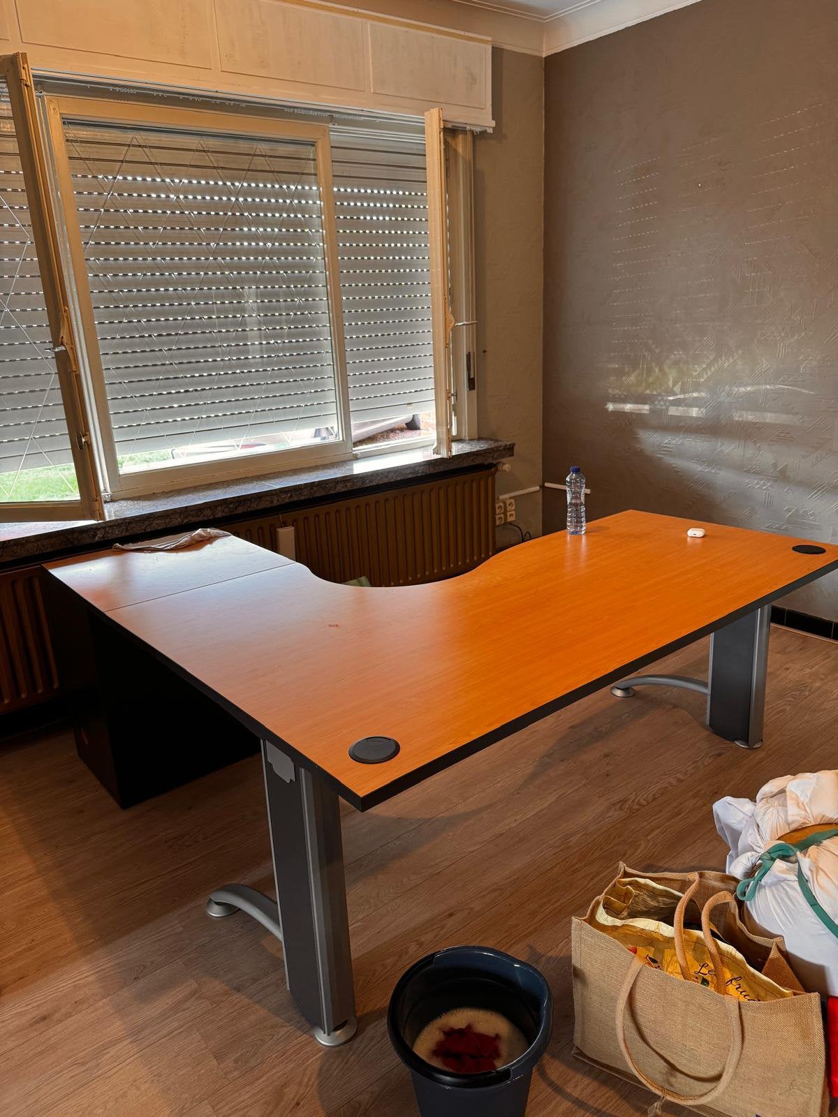 Bureau, Ophalen, Gebruikt