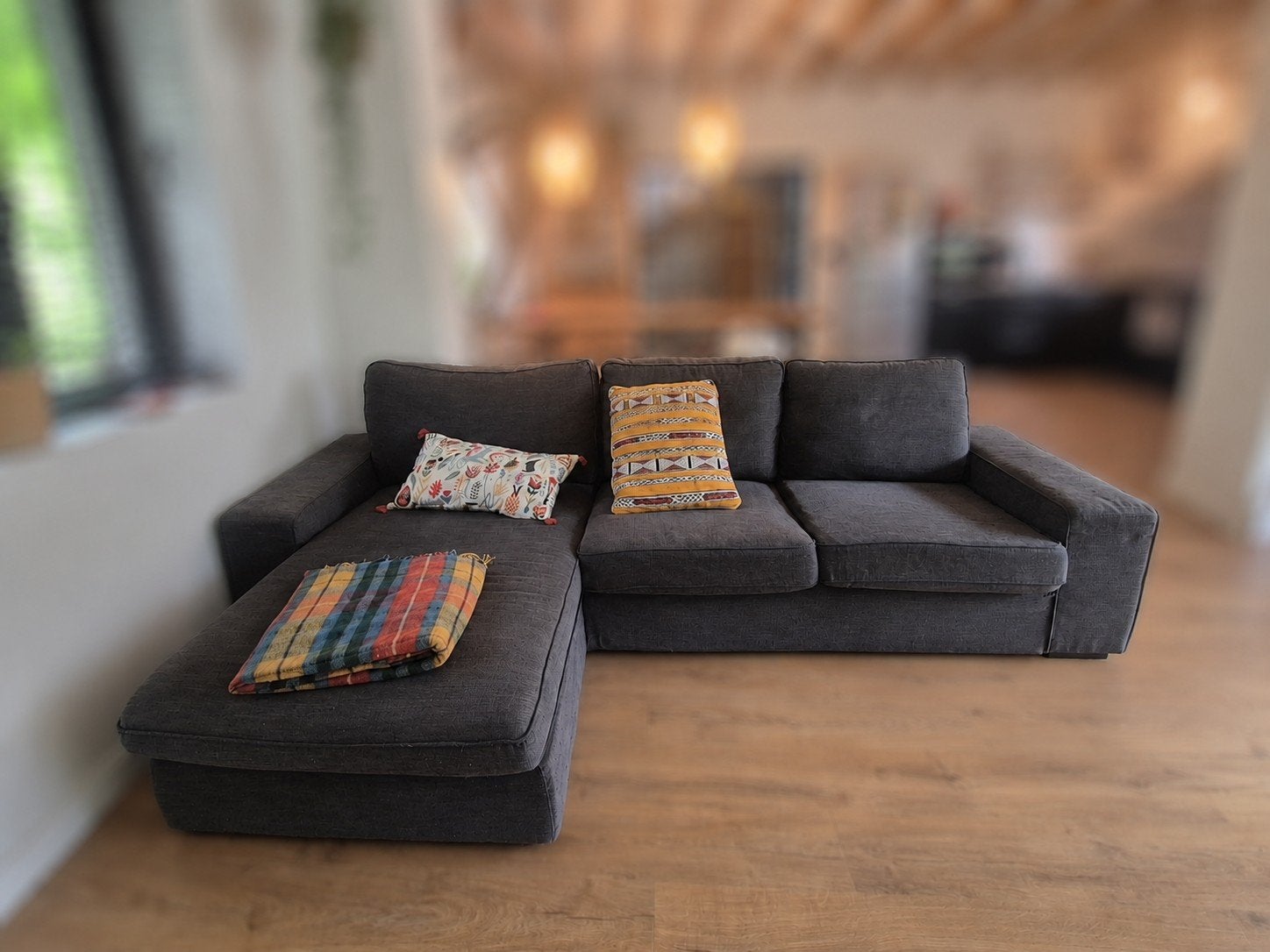 Chaise Ikea Kivik, Enlèvement