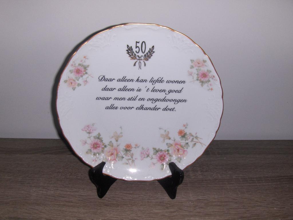 Mooie Sierschotel Porselein 50 jarig Jubileum in NIEUWSTAAT, Enlèvement