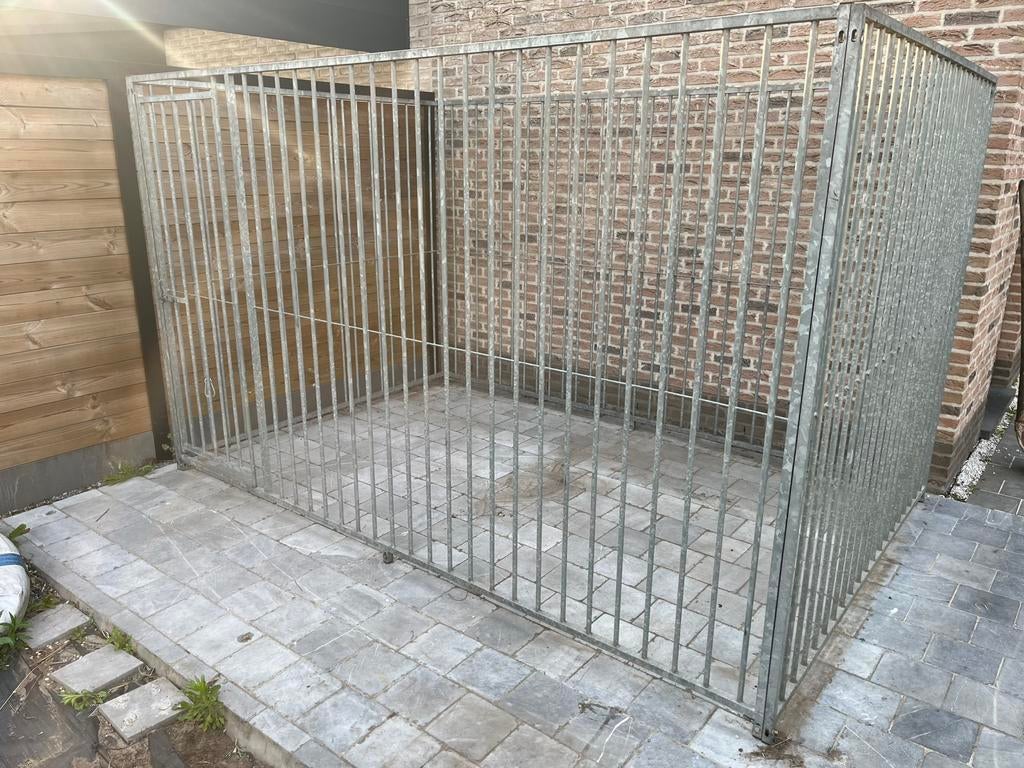 Hondenkennel met deur 3m x 2m, Animaux & Accessoires, Maisons pour chiens, Enlèvement, Utilisé, Chenil chien