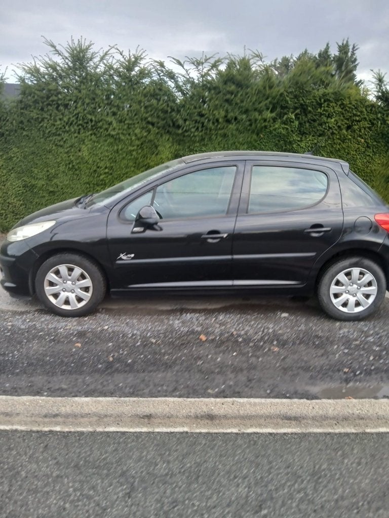 Peugeot 207 benzine airco, Auto's, Peugeot, Voorwielaandrijving, Stof, 1360 cc, Zwart