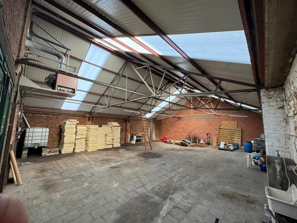 Loods  150m2  opslagplaats Hobbyist