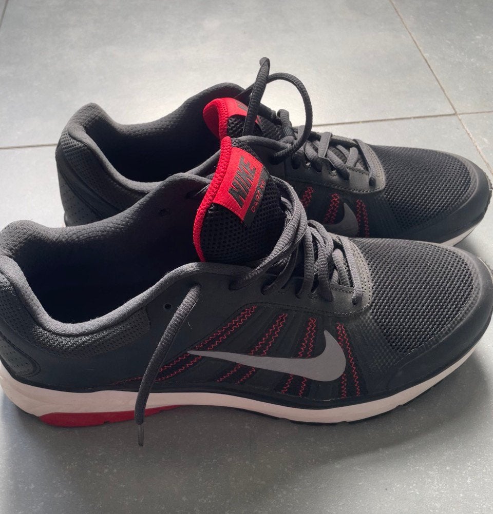 Chaussures Nike Pointure 44,5 Neuf, Vêtements | Hommes, Chaussures, Enlèvement, Neuf
