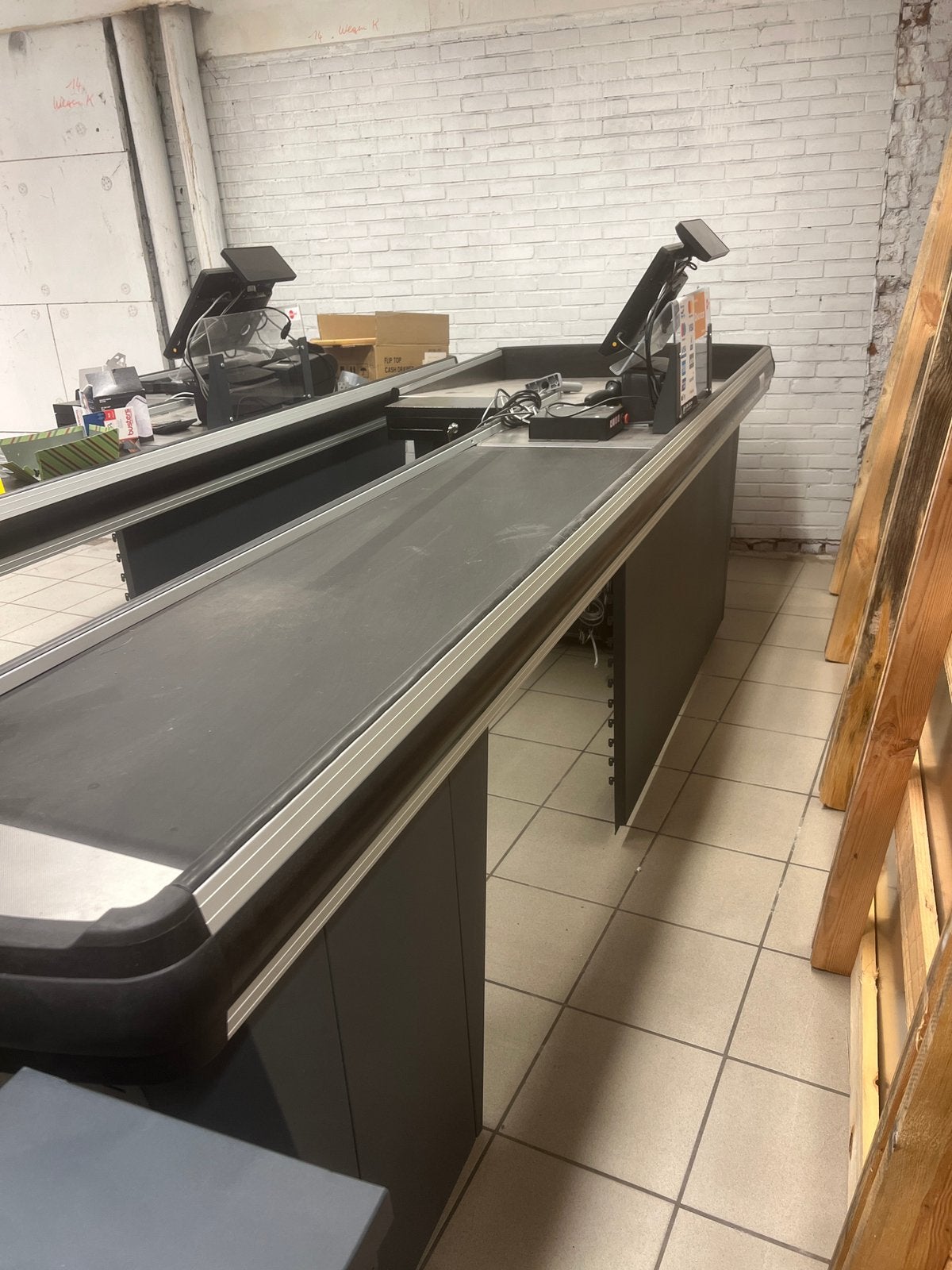 Kassa met lopende band 3,5m, Ophalen